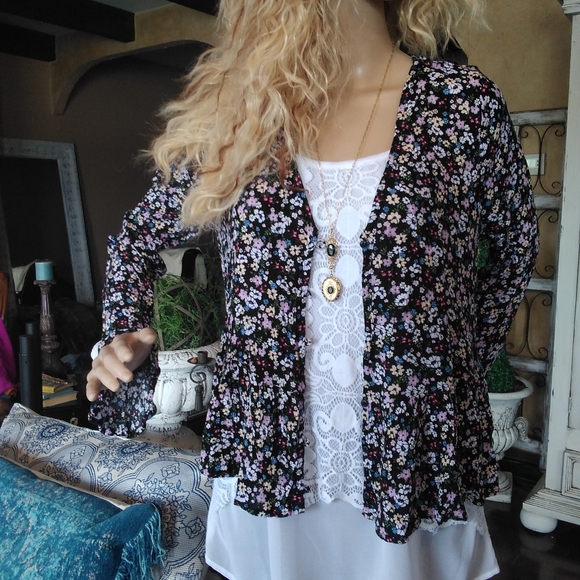 H&M Divided Blouse - Picture 8 of 8